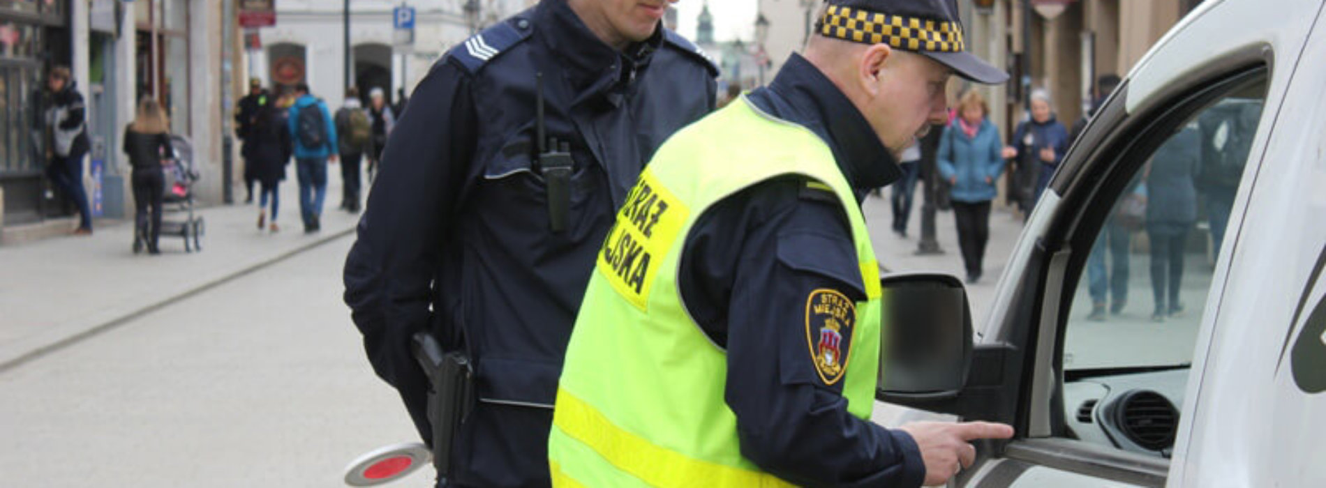 Krakowscy policjanci dbają o bezpieczeństwo pieszych